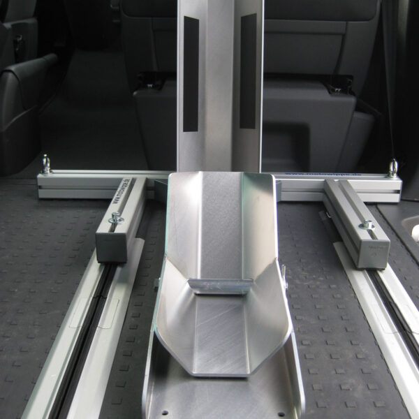 Motowippe TRUCK SINGLE — T5/T6 MULTIVAN — Motorradwippen-Einfachanlage für Motorräder, Motorradtransport im VW Bus